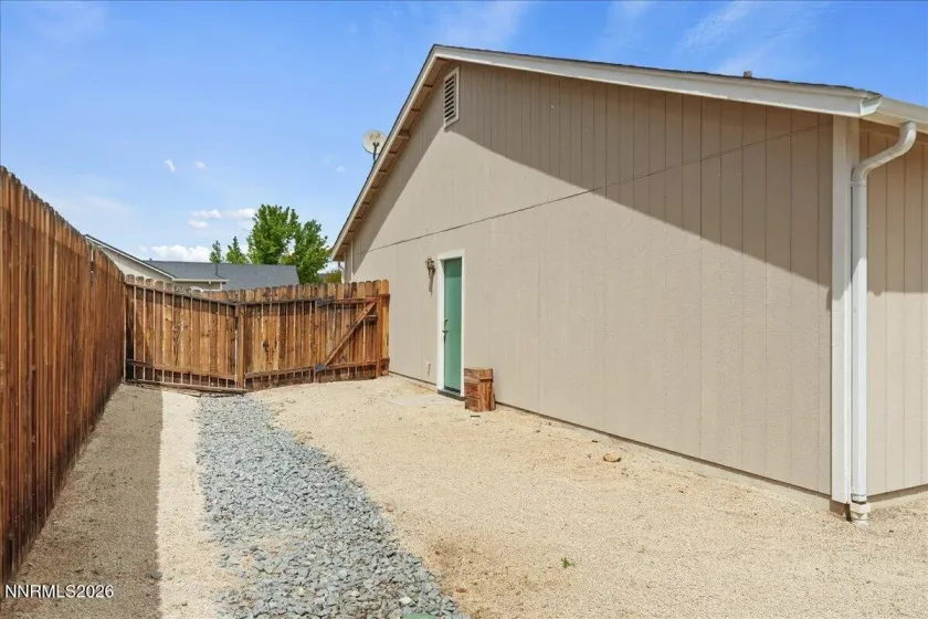 198 Tankersley, Sparks, Nevada 89436, 3 Bedrooms Bedrooms, ,2 BathroomsBathrooms,Residential,Residential,Tankersley,260005396