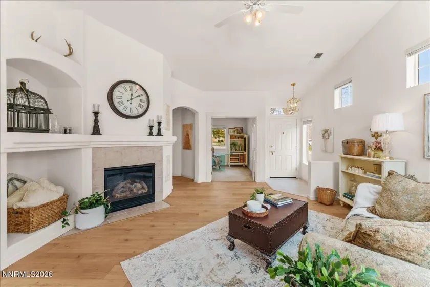 198 Tankersley, Sparks, Nevada 89436, 3 Bedrooms Bedrooms, ,2 BathroomsBathrooms,Residential,Residential,Tankersley,260005396