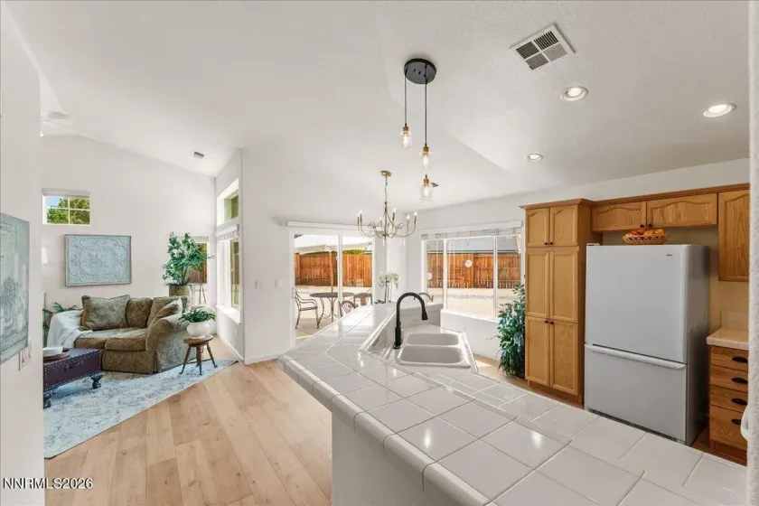 198 Tankersley, Sparks, Nevada 89436, 3 Bedrooms Bedrooms, ,2 BathroomsBathrooms,Residential,Residential,Tankersley,260005396