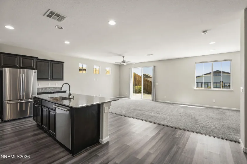 14138 Glowing Amber, Reno, Nevada 89511, 3 Bedrooms Bedrooms, ,3 BathroomsBathrooms,Residential,Residential,Glowing Amber,260005397