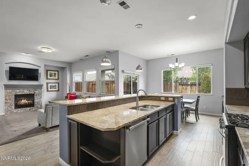 10411 Silver Rush, Reno, Nevada 89521, 3 Bedrooms Bedrooms, ,3 BathroomsBathrooms,Residential,Residential,Silver Rush,260005401