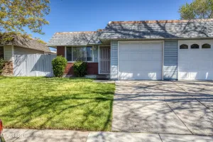 1692 Gault, Sparks, Nevada 89431, 3 Bedrooms Bedrooms, ,2 BathroomsBathrooms,Residential,Residential,Gault,260005402