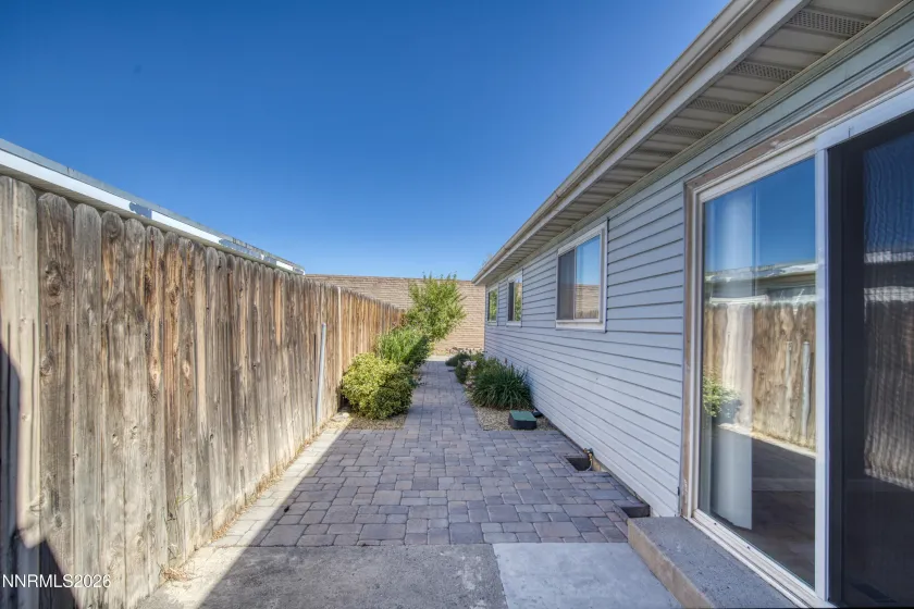 1692 Gault, Sparks, Nevada 89431, 3 Bedrooms Bedrooms, ,2 BathroomsBathrooms,Residential,Residential,Gault,260005402