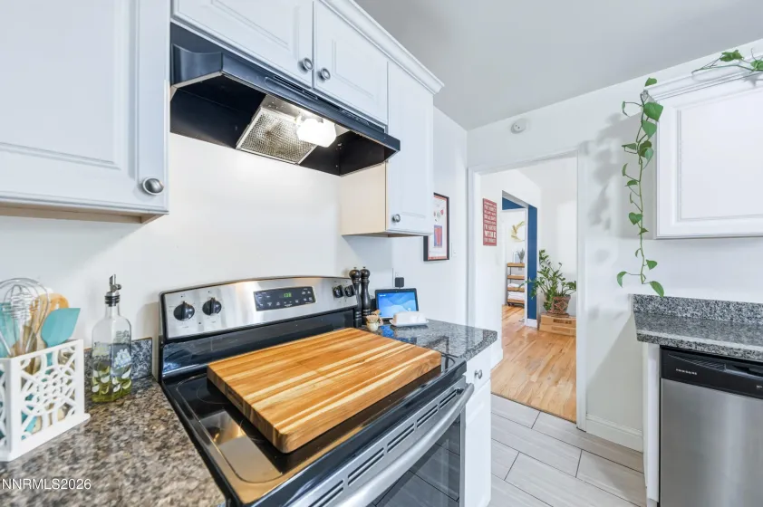 945 Yori, Reno, Nevada 89502, 3 Bedrooms Bedrooms, ,1 BathroomBathrooms,Residential,Residential,Yori,260005405