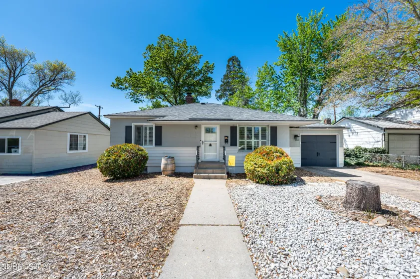 945 Yori, Reno, Nevada 89502, 3 Bedrooms Bedrooms, ,1 BathroomBathrooms,Residential,Residential,Yori,260005405