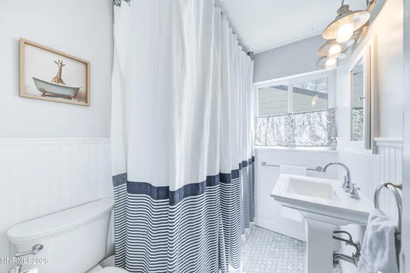 945 Yori, Reno, Nevada 89502, 3 Bedrooms Bedrooms, ,1 BathroomBathrooms,Residential,Residential,Yori,260005405