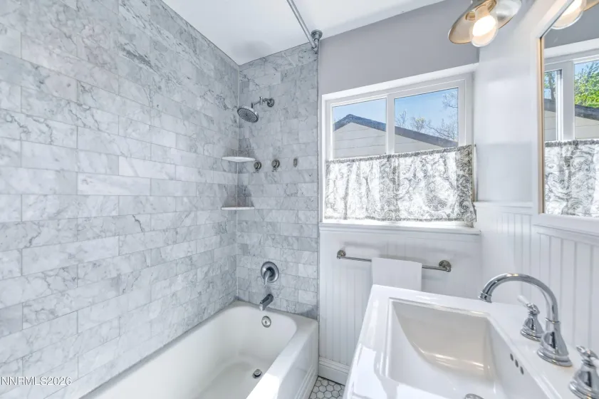 945 Yori, Reno, Nevada 89502, 3 Bedrooms Bedrooms, ,1 BathroomBathrooms,Residential,Residential,Yori,260005405