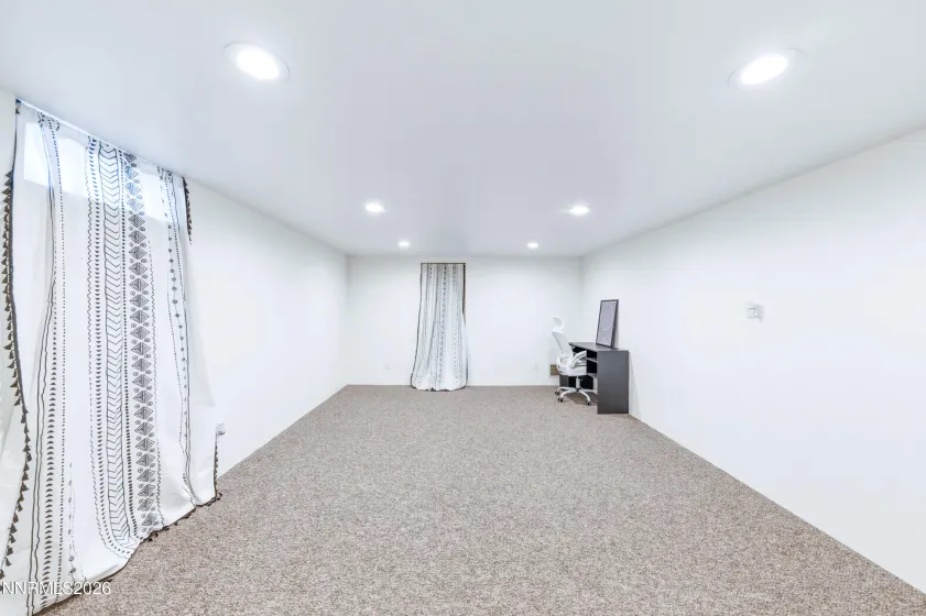 945 Yori, Reno, Nevada 89502, 3 Bedrooms Bedrooms, ,1 BathroomBathrooms,Residential,Residential,Yori,260005405