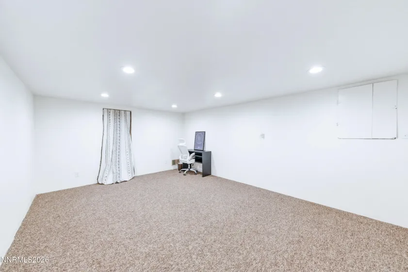 945 Yori, Reno, Nevada 89502, 3 Bedrooms Bedrooms, ,1 BathroomBathrooms,Residential,Residential,Yori,260005405