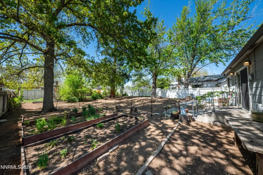 945 Yori, Reno, Nevada 89502, 3 Bedrooms Bedrooms, ,1 BathroomBathrooms,Residential,Residential,Yori,260005405