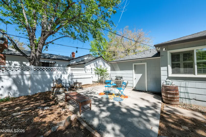 945 Yori, Reno, Nevada 89502, 3 Bedrooms Bedrooms, ,1 BathroomBathrooms,Residential,Residential,Yori,260005405