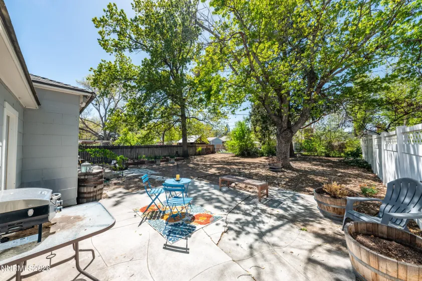 945 Yori, Reno, Nevada 89502, 3 Bedrooms Bedrooms, ,1 BathroomBathrooms,Residential,Residential,Yori,260005405
