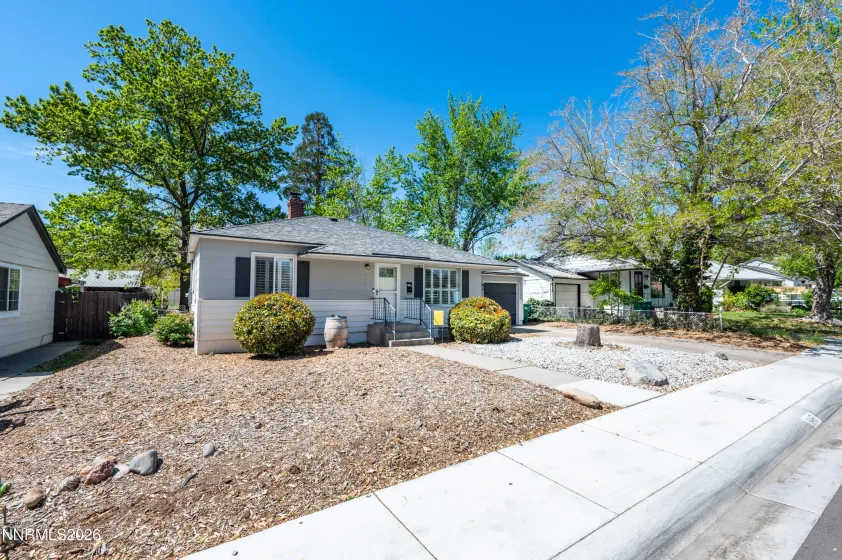 945 Yori, Reno, Nevada 89502, 3 Bedrooms Bedrooms, ,1 BathroomBathrooms,Residential,Residential,Yori,260005405