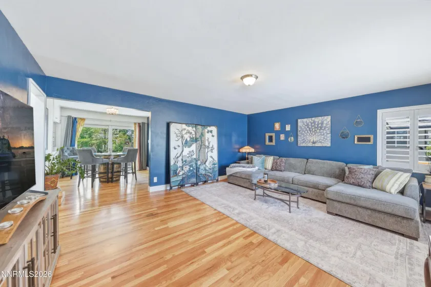 945 Yori, Reno, Nevada 89502, 3 Bedrooms Bedrooms, ,1 BathroomBathrooms,Residential,Residential,Yori,260005405