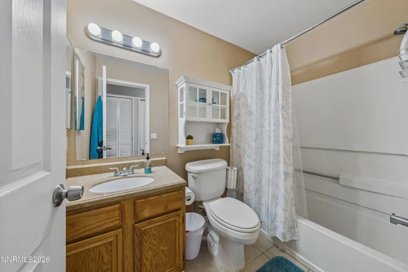 6370 Mono, Sun Valley, Nevada 89433, 3 Bedrooms Bedrooms, ,2 BathroomsBathrooms,Residential,Residential,Mono,260005407