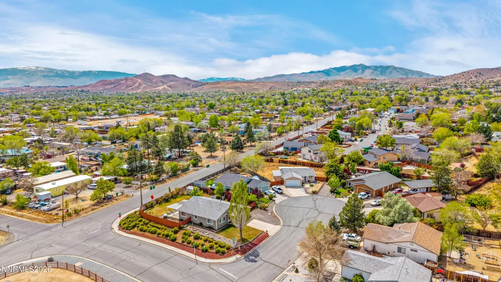 6370 Mono, Sun Valley, Nevada 89433, 3 Bedrooms Bedrooms, ,2 BathroomsBathrooms,Residential,Residential,Mono,260005407