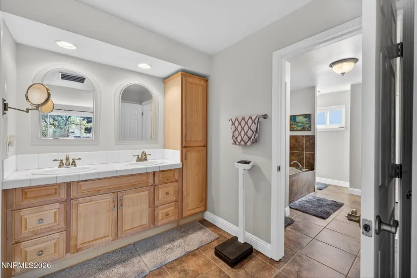 1925 Sorrel, Gardnerville, Nevada 89410, 4 Bedrooms Bedrooms, ,3 BathroomsBathrooms,Residential,Residential,Sorrel,260005406