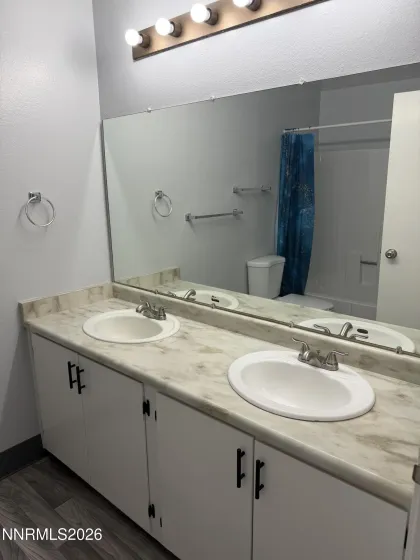 865 Nutmeg, Reno, Nevada 89502, 2 Bedrooms Bedrooms, ,2 BathroomsBathrooms,Residential,Residential,Nutmeg,260005409