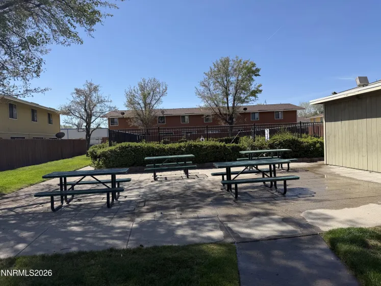 865 Nutmeg, Reno, Nevada 89502, 2 Bedrooms Bedrooms, ,2 BathroomsBathrooms,Residential,Residential,Nutmeg,260005409