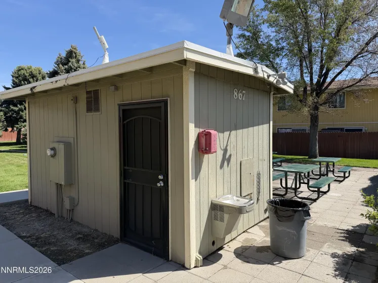 865 Nutmeg, Reno, Nevada 89502, 2 Bedrooms Bedrooms, ,2 BathroomsBathrooms,Residential,Residential,Nutmeg,260005409