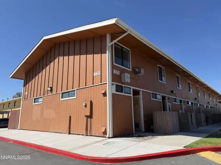 865 Nutmeg, Reno, Nevada 89502, 2 Bedrooms Bedrooms, ,2 BathroomsBathrooms,Residential,Residential,Nutmeg,260005409