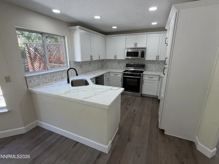 535 Cliff View, Reno, Nevada 89523, 3 Bedrooms Bedrooms, ,3 BathroomsBathrooms,Residential,Residential,Cliff View,260001316