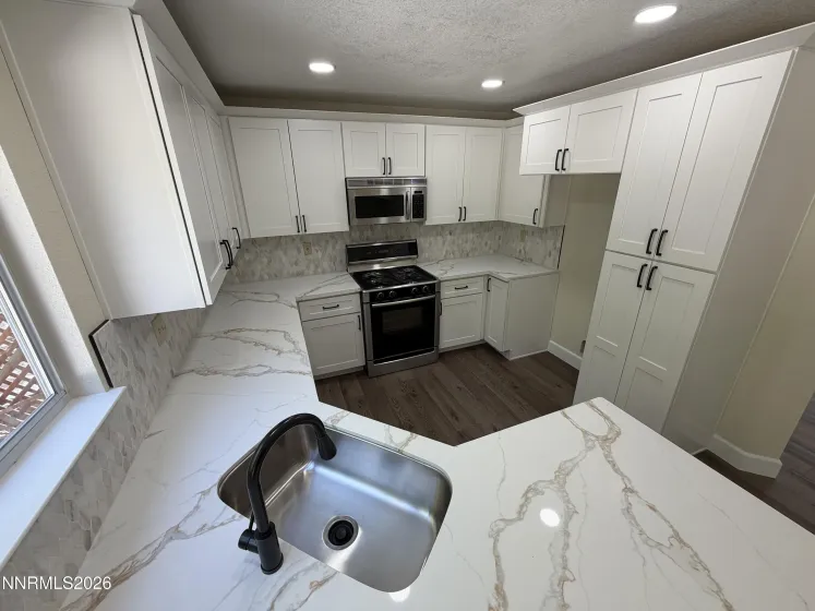 535 Cliff View, Reno, Nevada 89523, 3 Bedrooms Bedrooms, ,3 BathroomsBathrooms,Residential,Residential,Cliff View,260001316