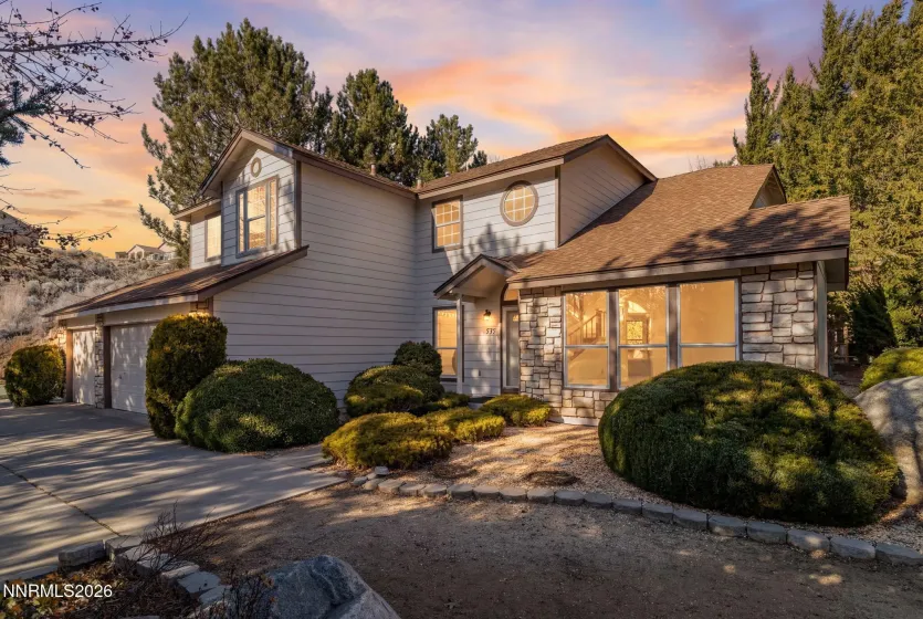 535 Cliff View, Reno, Nevada 89523, 3 Bedrooms Bedrooms, ,3 BathroomsBathrooms,Residential,Residential,Cliff View,260001316