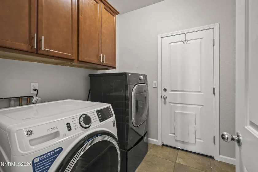 5334 Energystone, Sparks, Nevada 89436, 3 Bedrooms Bedrooms, ,2 BathroomsBathrooms,Residential,Residential,Energystone,260005414