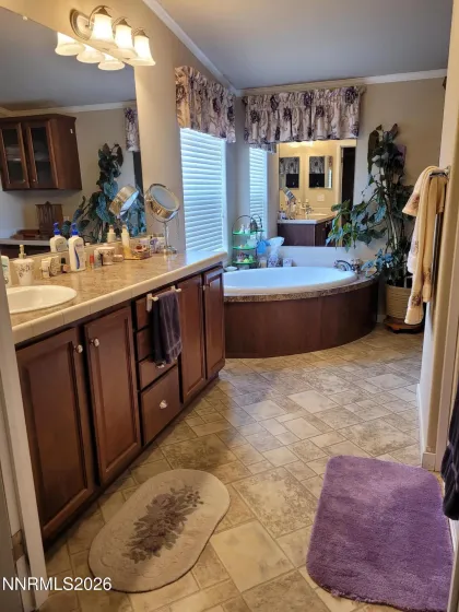 11005 Elk, Winnemucca, Nevada 89445, 3 Bedrooms Bedrooms, ,2 BathroomsBathrooms,Residential,Residential,Elk,260005418