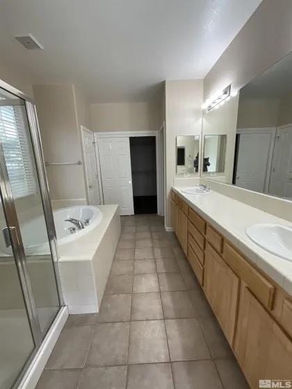 2847 Falcon Ridge, Sparks, Nevada 89436, 4 Bedrooms Bedrooms, ,4 BathroomsBathrooms,Residential Lease,Manufactured,Falcon Ridge,260005427
