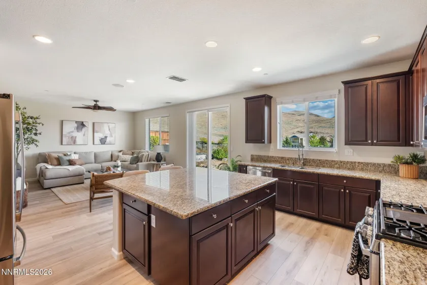 2995 Brachetto, Sparks, Nevada 89434, 5 Bedrooms Bedrooms, ,4 BathroomsBathrooms,Residential,Residential,Brachetto,260005421
