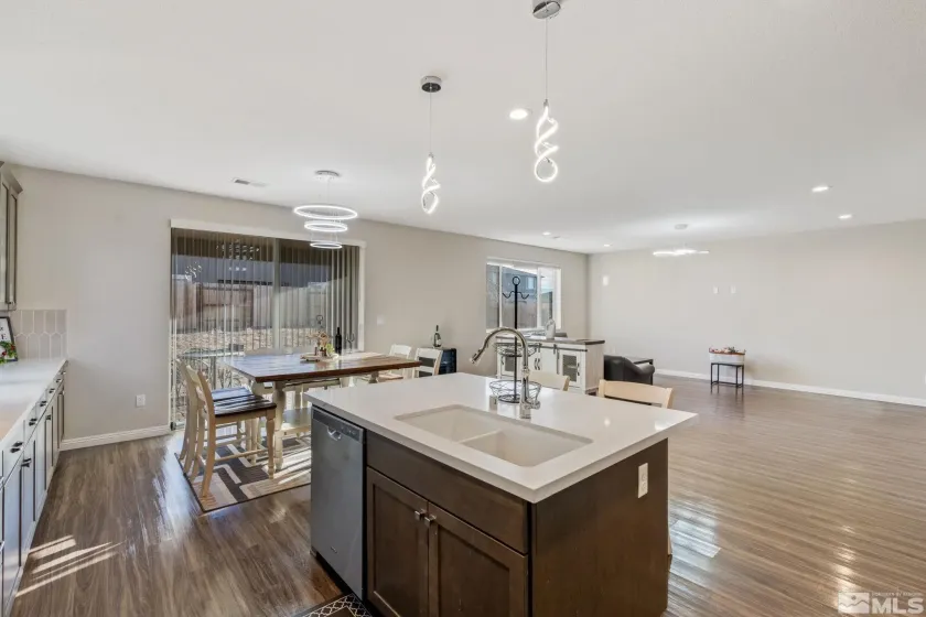 2171 Wyaconda, Sparks, Nevada 89436, 3 Bedrooms Bedrooms, ,3 BathroomsBathrooms,Residential,Residential,Wyaconda,260005432