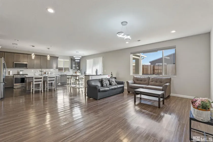 2171 Wyaconda, Sparks, Nevada 89436, 3 Bedrooms Bedrooms, ,3 BathroomsBathrooms,Residential,Residential,Wyaconda,260005432