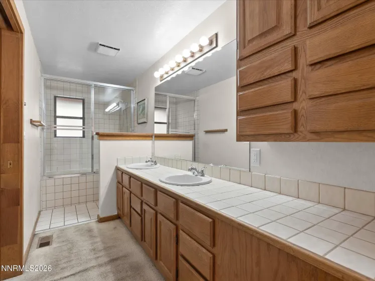 962 Red Feather, Incline Village, Nevada 89451, 3 Bedrooms Bedrooms, ,2 BathroomsBathrooms,Residential,Residential,Red Feather,260005433