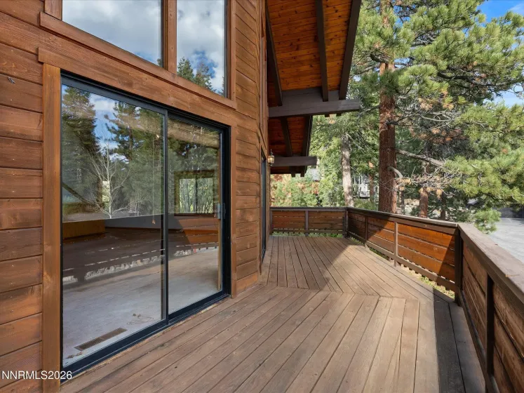 962 Red Feather, Incline Village, Nevada 89451, 3 Bedrooms Bedrooms, ,2 BathroomsBathrooms,Residential,Residential,Red Feather,260005433