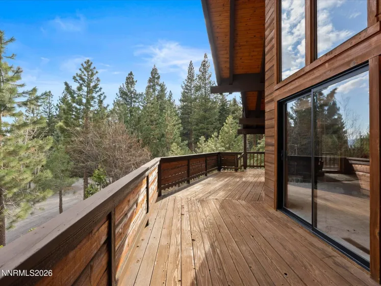 962 Red Feather, Incline Village, Nevada 89451, 3 Bedrooms Bedrooms, ,2 BathroomsBathrooms,Residential,Residential,Red Feather,260005433