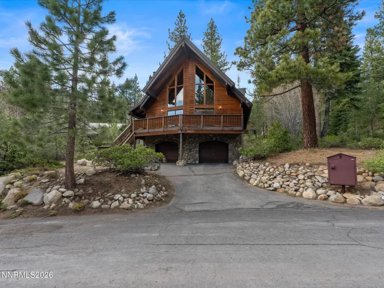 962 Red Feather, Incline Village, Nevada 89451, 3 Bedrooms Bedrooms, ,2 BathroomsBathrooms,Residential,Residential,Red Feather,260005433