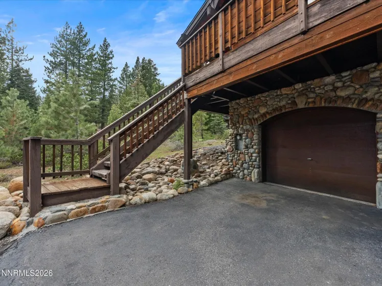 962 Red Feather, Incline Village, Nevada 89451, 3 Bedrooms Bedrooms, ,2 BathroomsBathrooms,Residential,Residential,Red Feather,260005433