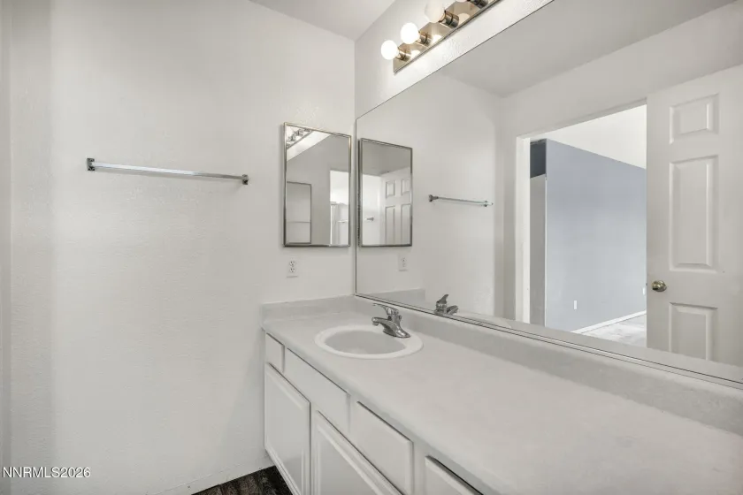 17511 Crystal Canyon, Reno, Nevada 89508, 3 Bedrooms Bedrooms, ,2 BathroomsBathrooms,Residential,Residential,Crystal Canyon,260005435