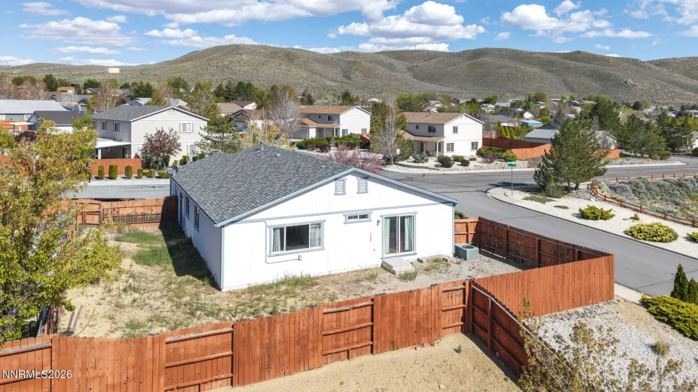 17511 Crystal Canyon, Reno, Nevada 89508, 3 Bedrooms Bedrooms, ,2 BathroomsBathrooms,Residential,Residential,Crystal Canyon,260005435