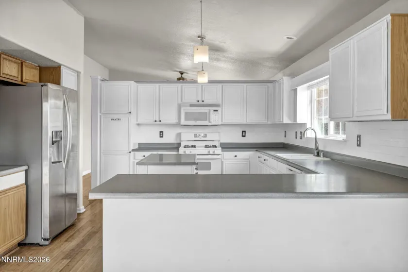 17511 Crystal Canyon, Reno, Nevada 89508, 3 Bedrooms Bedrooms, ,2 BathroomsBathrooms,Residential,Residential,Crystal Canyon,260005435