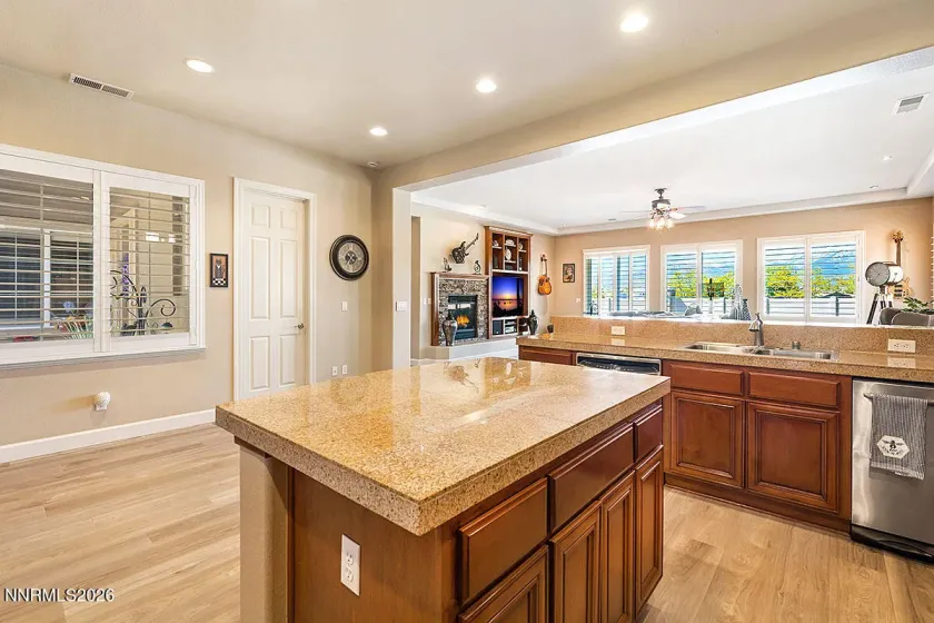 10155 Burghley, Reno, Nevada 89521, 3 Bedrooms Bedrooms, ,4 BathroomsBathrooms,Residential,Residential,Burghley,260005440
