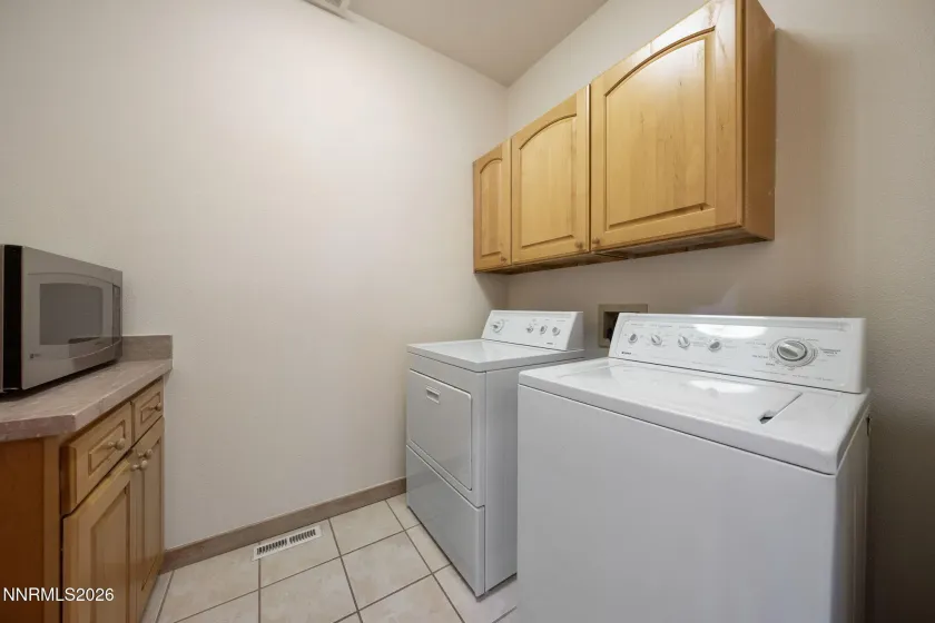 608 Dorothy, Incline Village, Nevada 89451, 3 Bedrooms Bedrooms, ,4 BathroomsBathrooms,Residential,Residential,Dorothy,260005449