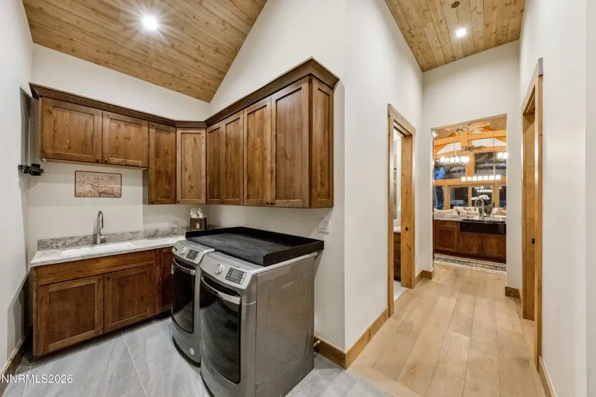 195 Cartwright, Carson City, Nevada 89705, 4 Bedrooms Bedrooms, ,4 BathroomsBathrooms,Residential,Residential,Cartwright,260005454