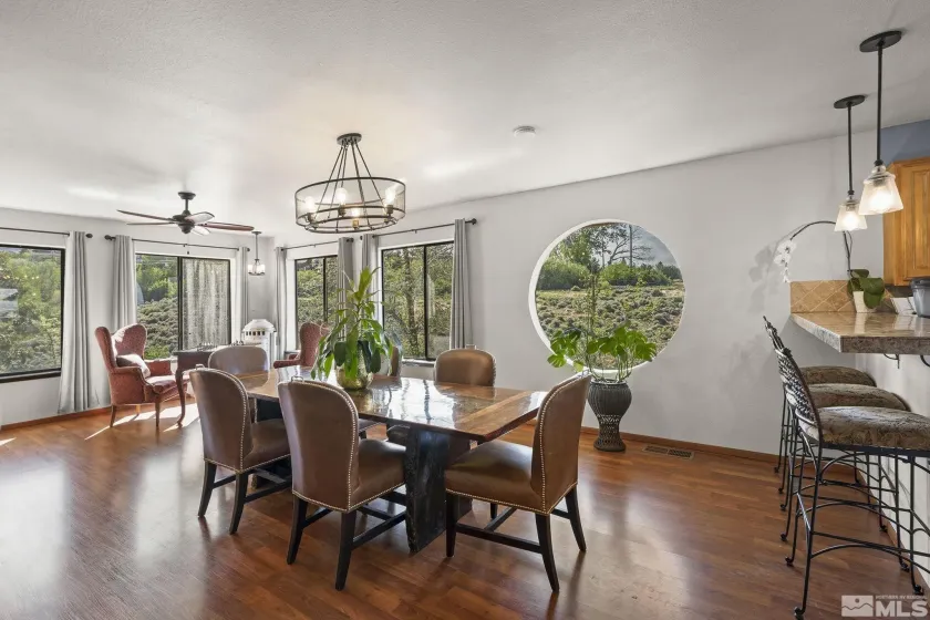 3075 Markridge, Reno, Nevada 89509, 5 Bedrooms Bedrooms, ,3 BathroomsBathrooms,Residential,Residential,Markridge,260005458