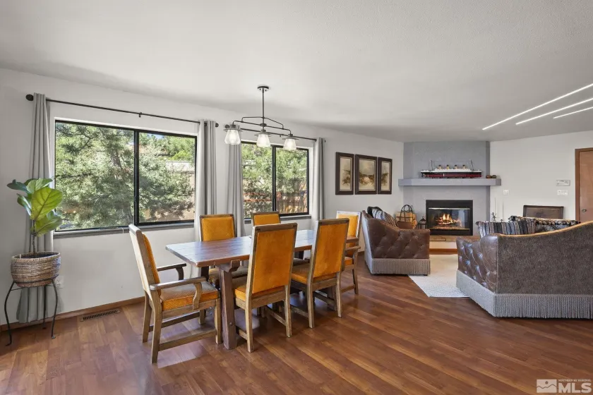 3075 Markridge, Reno, Nevada 89509, 5 Bedrooms Bedrooms, ,3 BathroomsBathrooms,Residential,Residential,Markridge,260005458