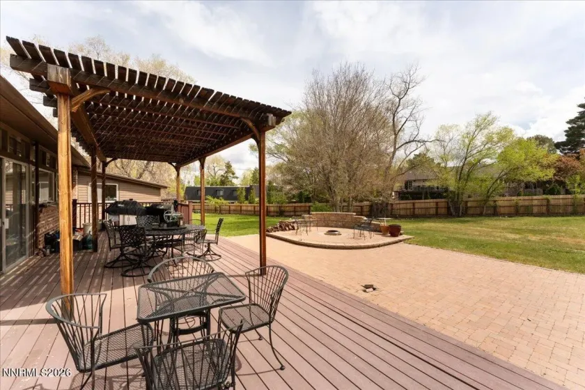 3850 Plumas, Reno, Nevada 89509, 8 Bedrooms Bedrooms, ,5 BathroomsBathrooms,Residential,Residential,Plumas,260005460