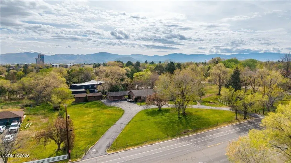 3850 Plumas, Reno, Nevada 89509, 8 Bedrooms Bedrooms, ,5 BathroomsBathrooms,Residential,Residential,Plumas,260005460