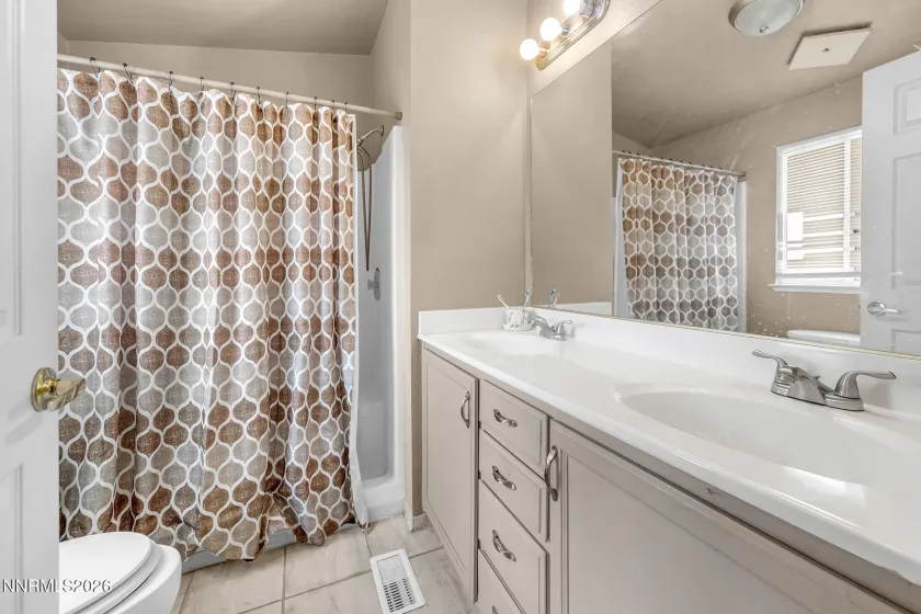 55 Cour De La Cedrant, Sparks, Nevada 89434, 3 Bedrooms Bedrooms, ,2 BathroomsBathrooms,Residential,Residential,Cour De La Cedrant,260005463